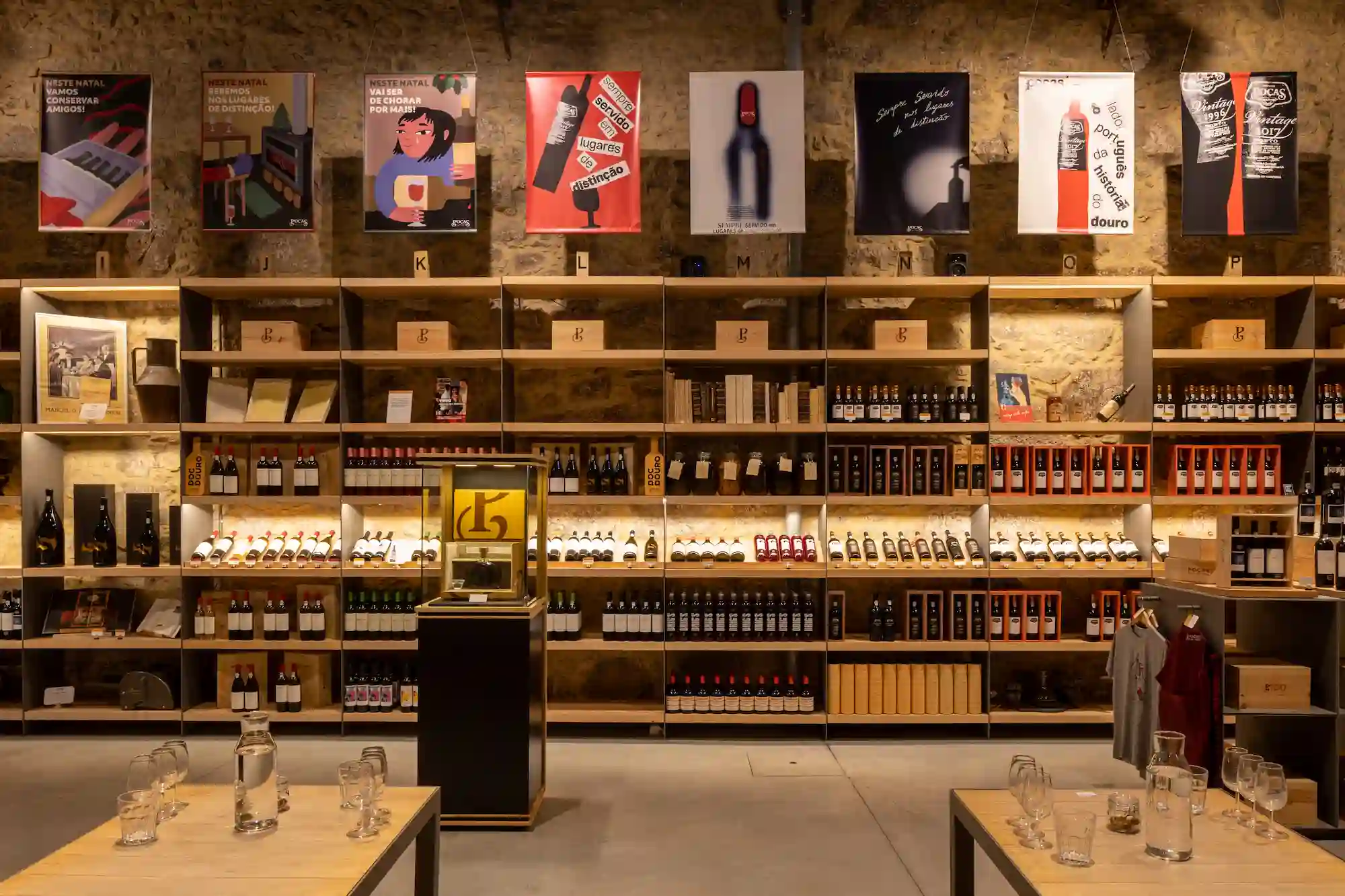 Wine cellar + tasting: Poças